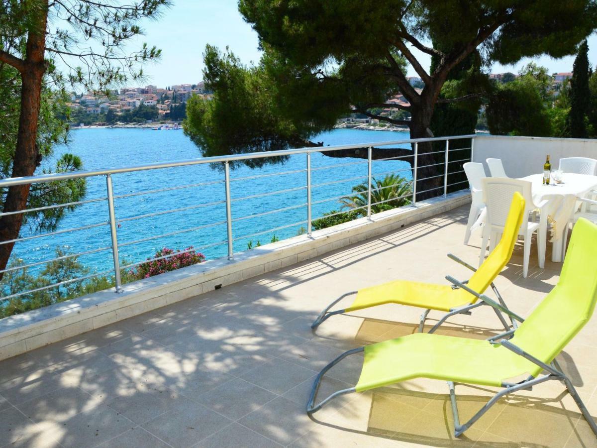 Apartment Amiela By Interhome Traù Esterno foto